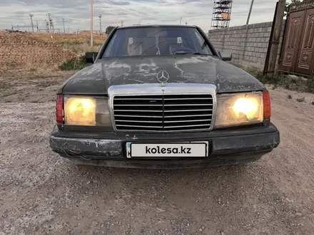 Mercedes-Benz E 260 1991 года за 600 000 тг. в Шымкент – фото 2