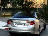 Toyota Camry 2013 года за 7 300 000 тг. в Актобе