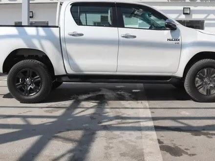 Toyota Hilux 2024 года за 27 000 000 тг. в Алматы – фото 8