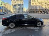 Kia K5 2011 года за 7 500 000 тг. в Астана – фото 2