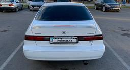 Toyota Camry 1998 годаүшін2 930 000 тг. в Астана – фото 2