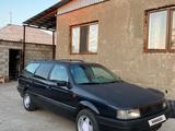 Volkswagen Passat 1992 годаүшін1 200 000 тг. в Тараз