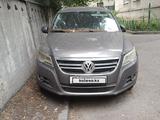 Volkswagen Tiguan 2011 года за 3 500 000 тг. в Алматы