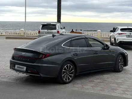 Hyundai Sonata 2021 года за 10 300 000 тг. в Актау – фото 4