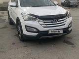 Hyundai Santa Fe 2014 годаүшін8 800 000 тг. в Алматы