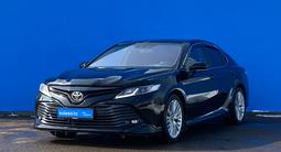 Toyota Camry 2018 года за 10 590 000 тг. в Алматы