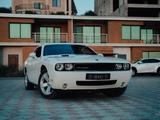 Dodge Challenger 2010 года за 12 390 000 тг. в Актау – фото 2