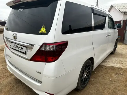 Toyota Alphard 2009 года за 11 000 000 тг. в Атырау – фото 2