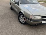 Opel Vectra 1993 годаfor1 700 000 тг. в Костанай – фото 2