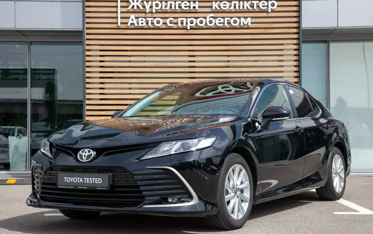 Toyota Camry 2023 года за 14 490 000 тг. в Алматы