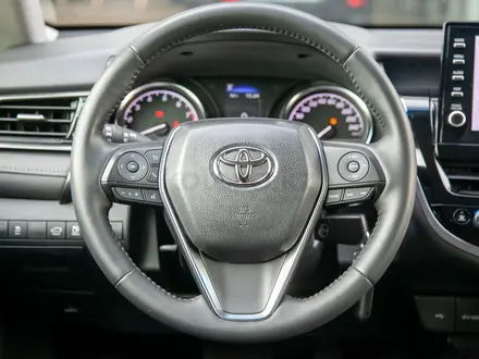 Toyota Camry 2023 года за 14 490 000 тг. в Алматы – фото 16