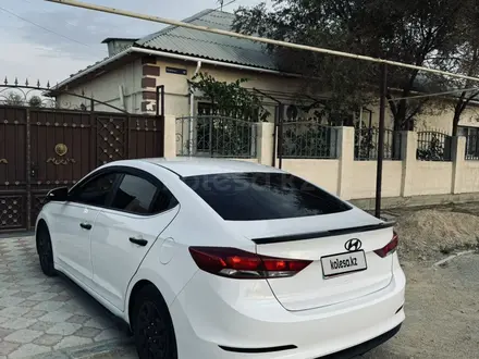 Hyundai Elantra 2018 года за 5 200 000 тг. в Актау