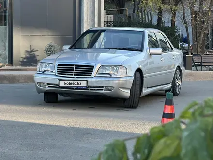 Mercedes-Benz C 220 1996 года за 3 490 000 тг. в Атырау – фото 9