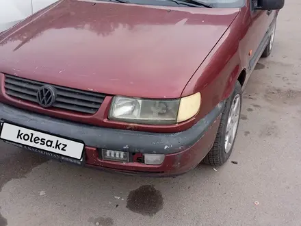 Volkswagen Passat 1994 года за 800 000 тг. в Алматы – фото 8