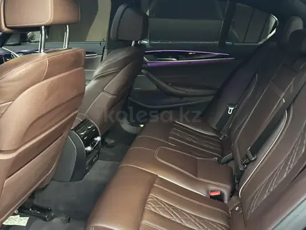 BMW 530 2021 года за 21 200 000 тг. в Алматы – фото 11