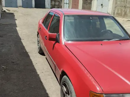 Mercedes-Benz E 200 1991 года за 1 500 000 тг. в Балхаш – фото 3