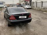 Mercedes-Benz C 240 2002 года за 3 300 000 тг. в Алматы – фото 4