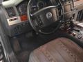 Volkswagen Touareg 2004 года за 6 000 000 тг. в Алматы – фото 10