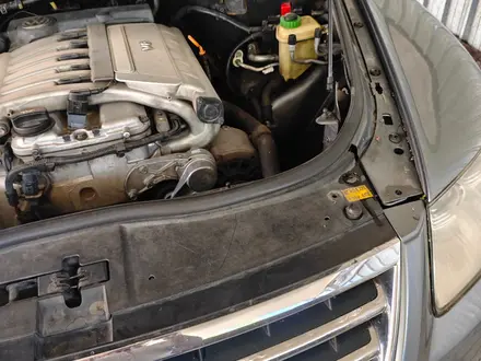 Volkswagen Touareg 2004 года за 6 000 000 тг. в Алматы – фото 16