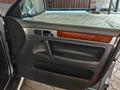 Volkswagen Touareg 2004 года за 6 000 000 тг. в Алматы – фото 5