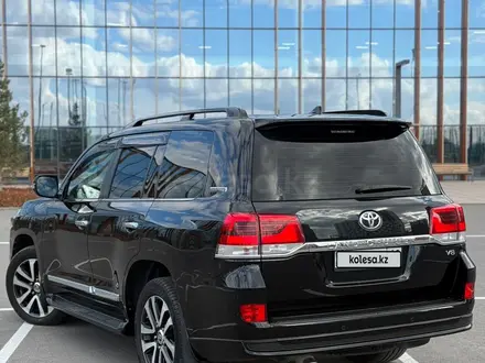 Toyota Land Cruiser 2018 года за 38 500 000 тг. в Алматы – фото 3