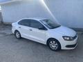 Volkswagen Polo 2014 года за 4 300 000 тг. в Атырау – фото 2