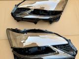 Lexus gs L10 стекло фары за 1 000 тг. в Алматы