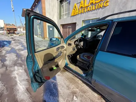 Hyundai Santa Fe 2004 года за 3 000 000 тг. в Астана – фото 13