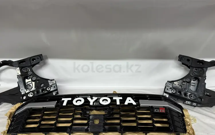 Решетка радиатора Toyota за 150 000 тг. в Алматы