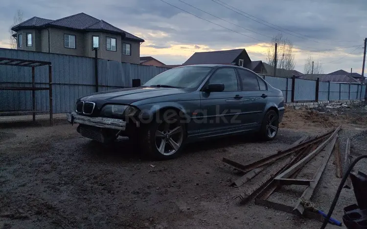 BMW 318 2001 годаүшін2 000 000 тг. в Актобе