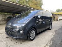 Hyundai Staria 2022 года за 18 500 000 тг. в Алматы