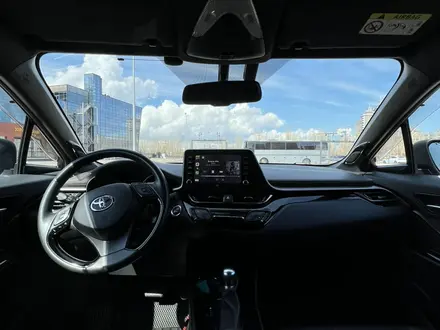 Toyota C-HR 2019 года за 12 400 000 тг. в Астана – фото 12