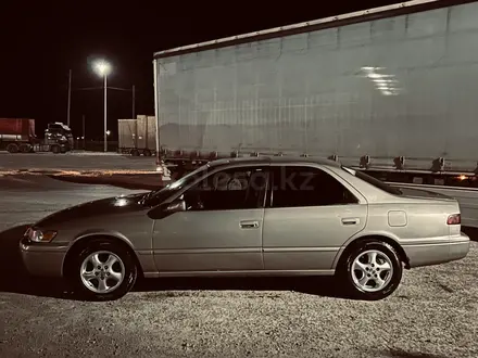 Toyota Camry 1999 года за 2 800 000 тг. в Кызылорда – фото 4
