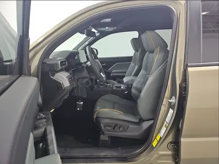 Toyota Tacoma 2025 года за 37 000 000 тг. в Алматы – фото 7