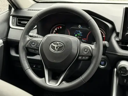 Toyota RAV4 2021 года за 15 900 000 тг. в Актобе – фото 8