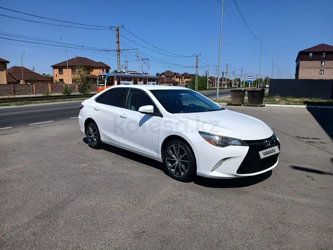 Toyota Camry, 2016