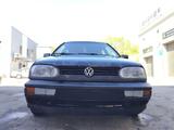 Volkswagen Golf 1994 годаүшін950 000 тг. в Астана – фото 3