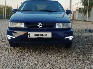 Volkswagen Passat, 1994