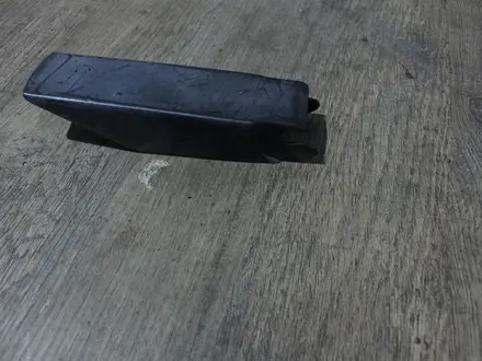 Крышка на дворник Мерседес 124 за 10 000 тг. в Караганда