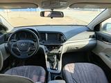 Hyundai Elantra 2016 годаүшін6 200 000 тг. в Актобе – фото 5