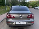 Volkswagen Passat CC 2009 года за 3 500 000 тг. в Караганда – фото 2