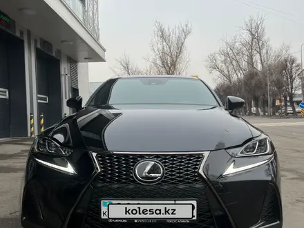 Lexus IS 300 2019 года за 18 000 000 тг. в Алматы – фото 10