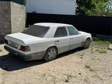Mercedes-Benz E 230 1990 года за 700 000 тг. в Уштобе – фото 2