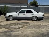 Mercedes-Benz E 230 1990 года за 700 000 тг. в Уштобе – фото 4