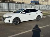 Hyundai Elantra 2020 года за 9 000 000 тг. в Жетысай – фото 2