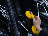 Установка лобовых стекол на все марки авто за 20 000 тг. в Алматы – фото 4