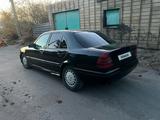 Mercedes-Benz C 200 1995 годаүшін1 420 000 тг. в Караганда – фото 3