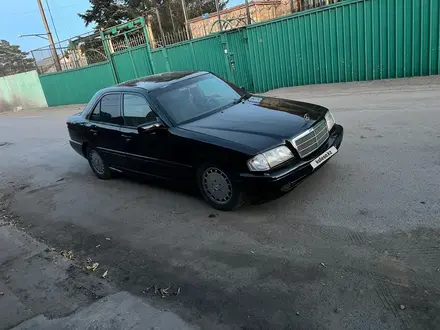 Mercedes-Benz C 200 1995 года за 1 420 000 тг. в Караганда – фото 6