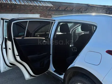 Kia Sportage 2018 года за 10 500 000 тг. в Усть-Каменогорск – фото 6