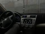 Toyota Camry 2010 года за 8 300 000 тг. в Жетысай – фото 2